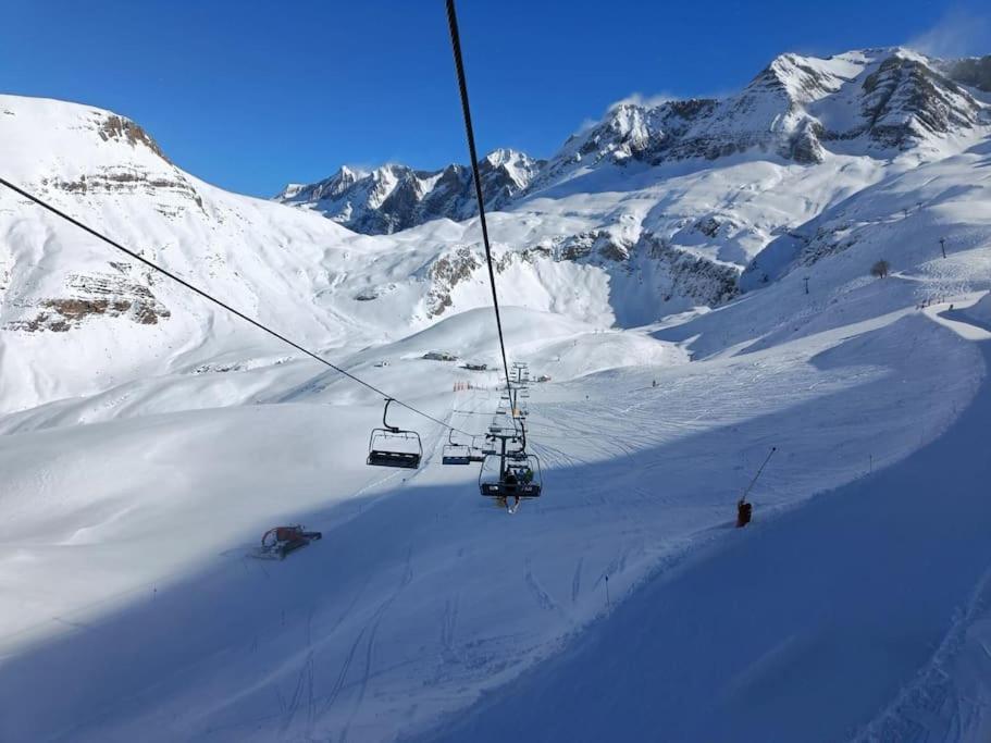 Апартаменты Atico En Pleno Pirineo Эль-Пуэйо-де-Хака Экстерьер фото